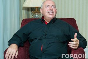 Святослав Пискун: Дебилы, вассалы, рабы! – им кажется, если генпрокурора в виде Цезаря они нарисуют, он их ценить и продвигать по службе начнет