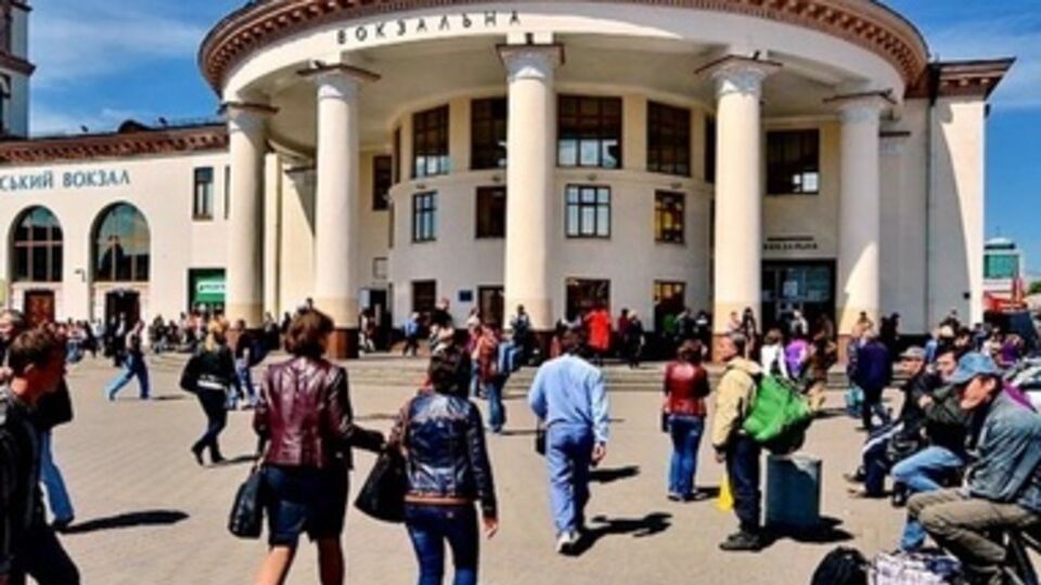 В Киеве снова "минировали" станцию метро "Вокзальная"