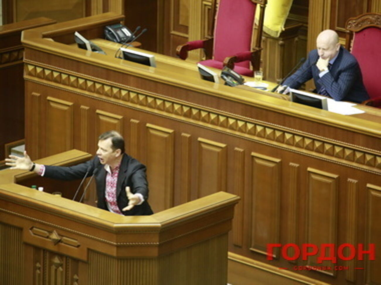 Решение было принято после окончания закрытого заседания Рады