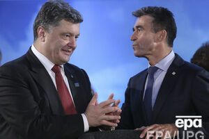 Генеральный секретарь НАТО Андерс Фог Расмуссен и украинский президент Петр Порошенко