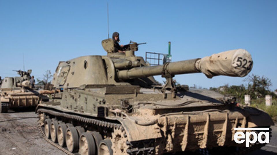 Через Керченскую переправу идет переброска техники и подразделений