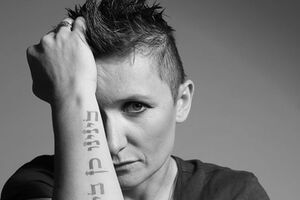 Я играю рок-н-ролл 20 лет без какого-либо политического подтекста, заявила Арбенина