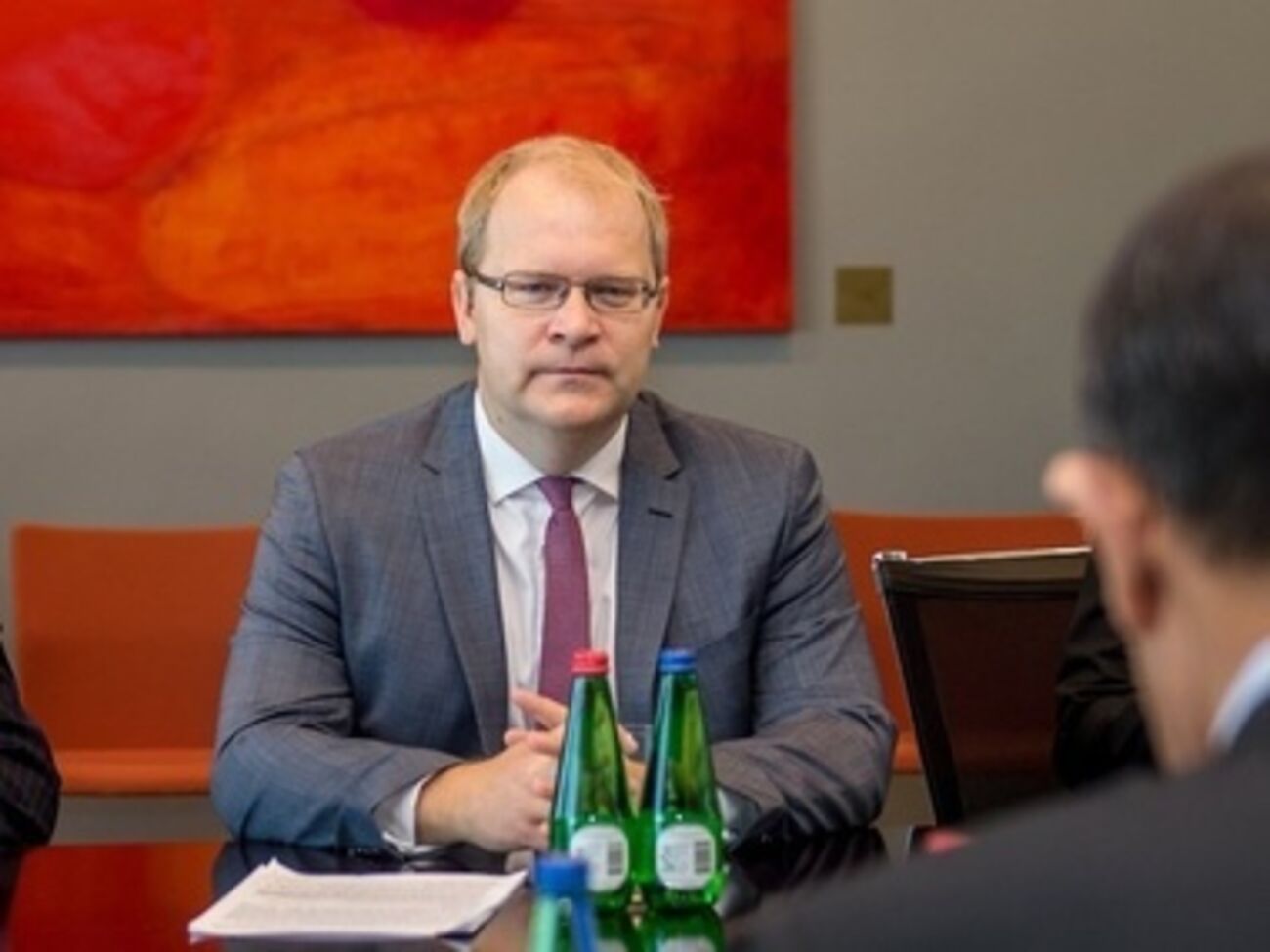 Урмас Паэт: Мы ждем от России всесторонней помощи в разрешении произошедшего