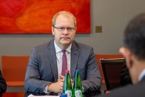 Урмас Паэт: Мы ждем от России всесторонней помощи в разрешении произошедшего