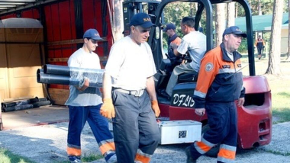 Палаточный городок передали "Мобильному спасательному центру"