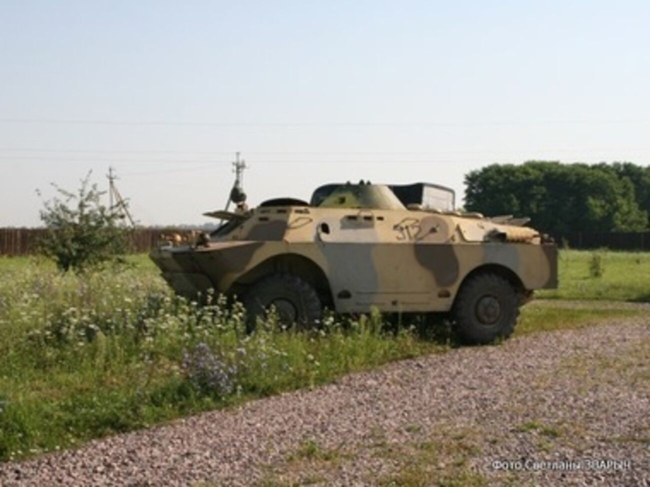 Волонтеры вынуждены покупать технику у Минобороны через посредников