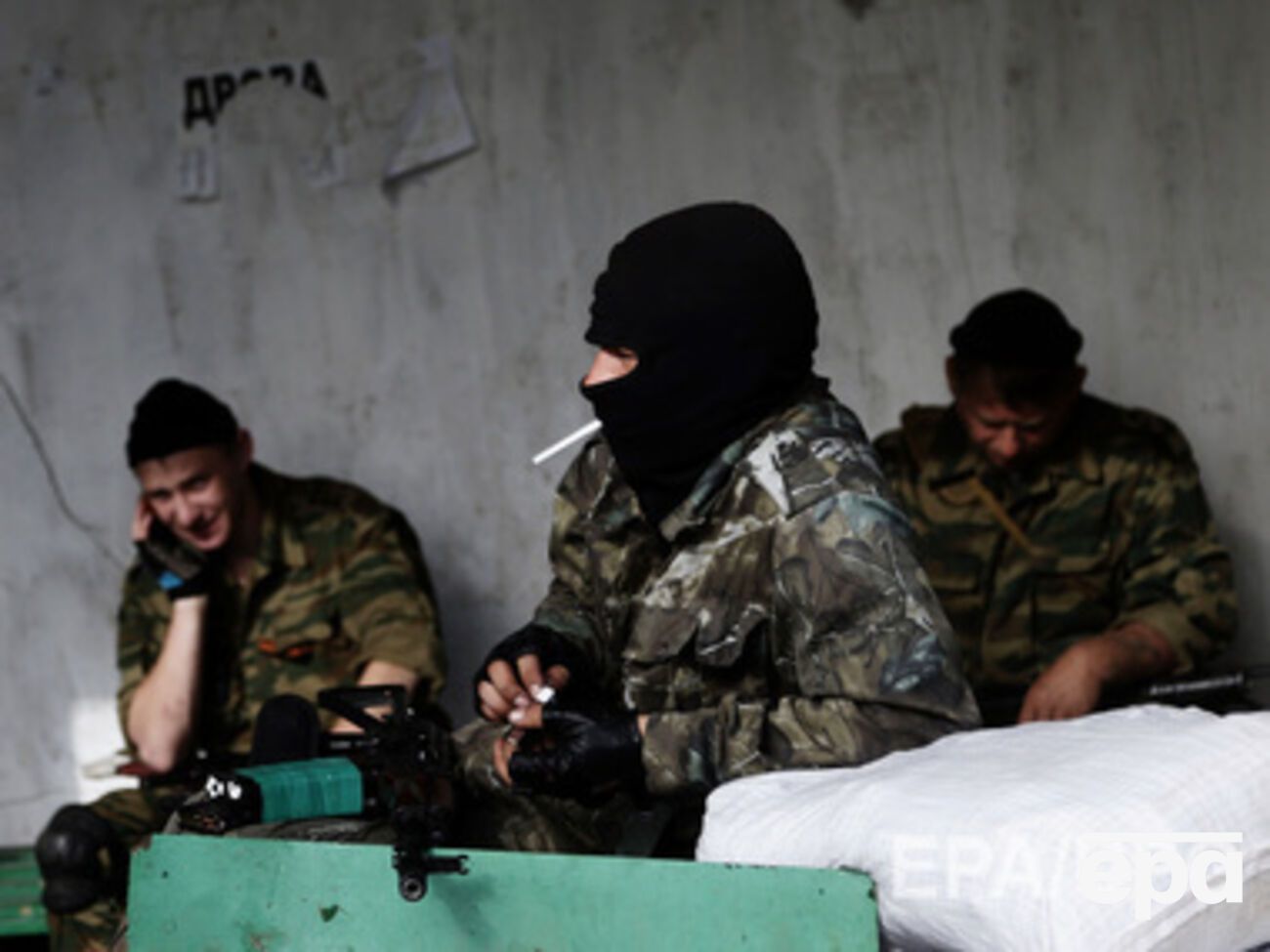 Боевики не хотят подчиняться российским командирам, сообщили в СНБО