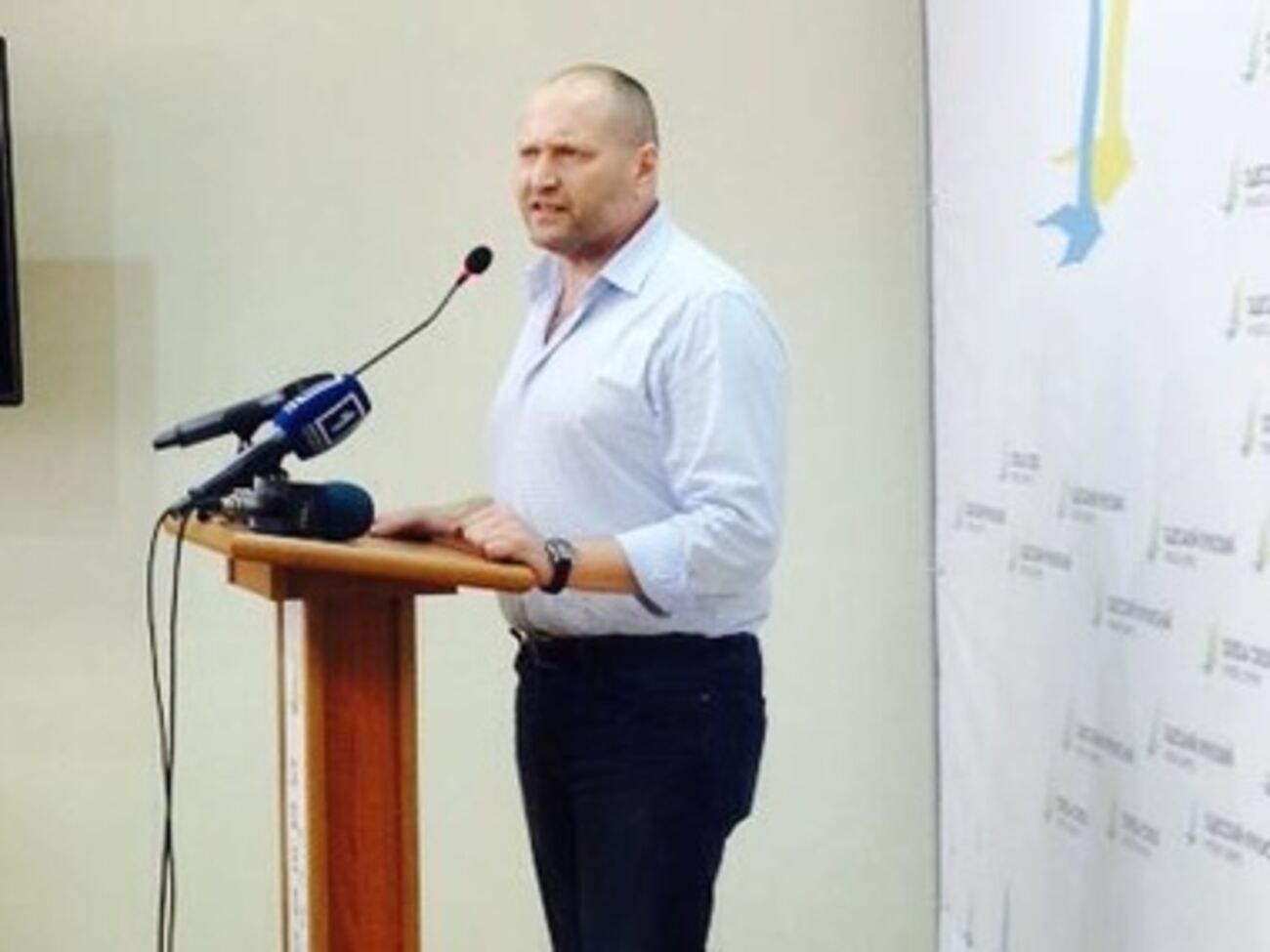 Береза посмеялся над "утками" о ранении Яроша