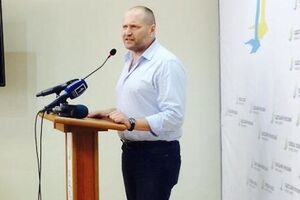 Береза посмеялся над "утками" о ранении Яроша