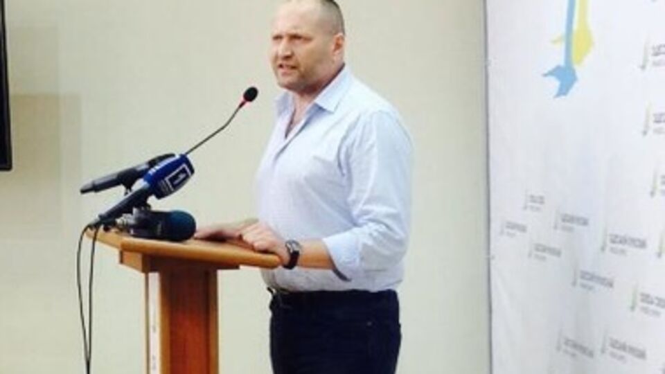 Береза посмеялся над "утками" о ранении Яроша