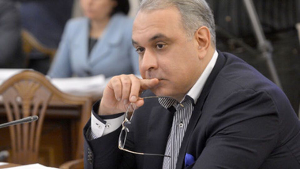 Жвания считает, что непосредственную ответственность за отсутствие финансирования несет премьер-министр Арсений Яценюк и Кабмин