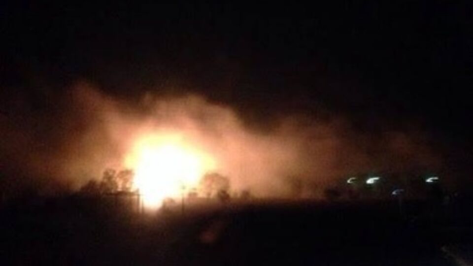 В Мариуполе в результате обстрела взорвалась автозаправка