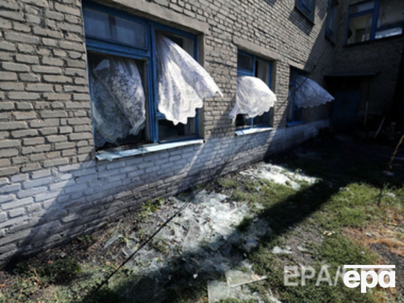 Мариуполь обстреляли в субботу вечером