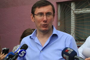 Луценко сообщил о том, что пять стран согласились помочь Украине с вооружением