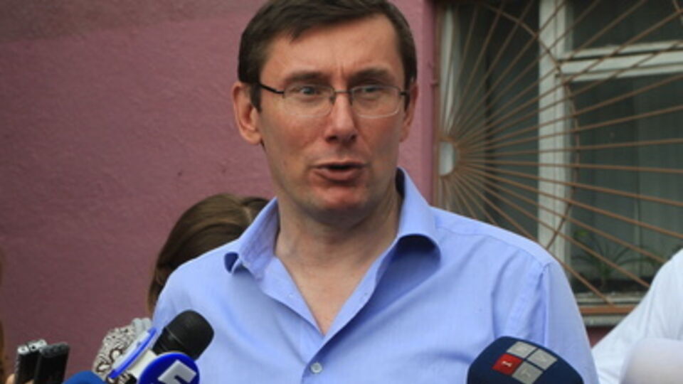 Луценко сообщил о том, что пять стран согласились помочь Украине с вооружением