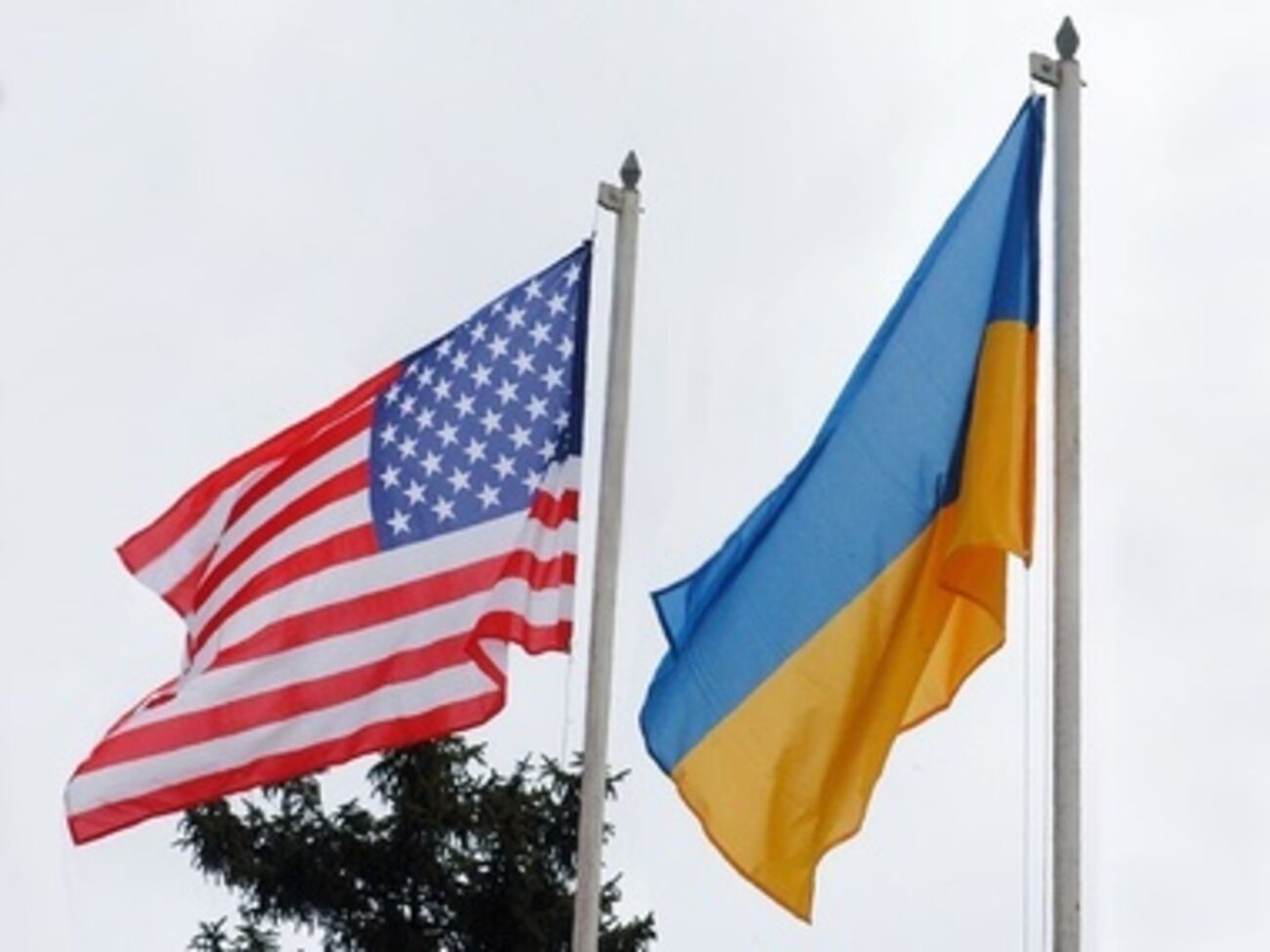 США, вероятнее всего, помогут Украине с вооружением