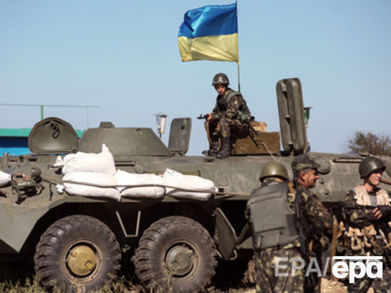 Деньги для украинской армии собирают в каждом городе