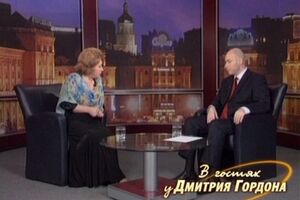 Нина Карпачева: "Будь моя воля, – сказал мне высокопоставленный чиновник времен Кучмы, – я бы с удовольствием закатал вас катком в асфальт"