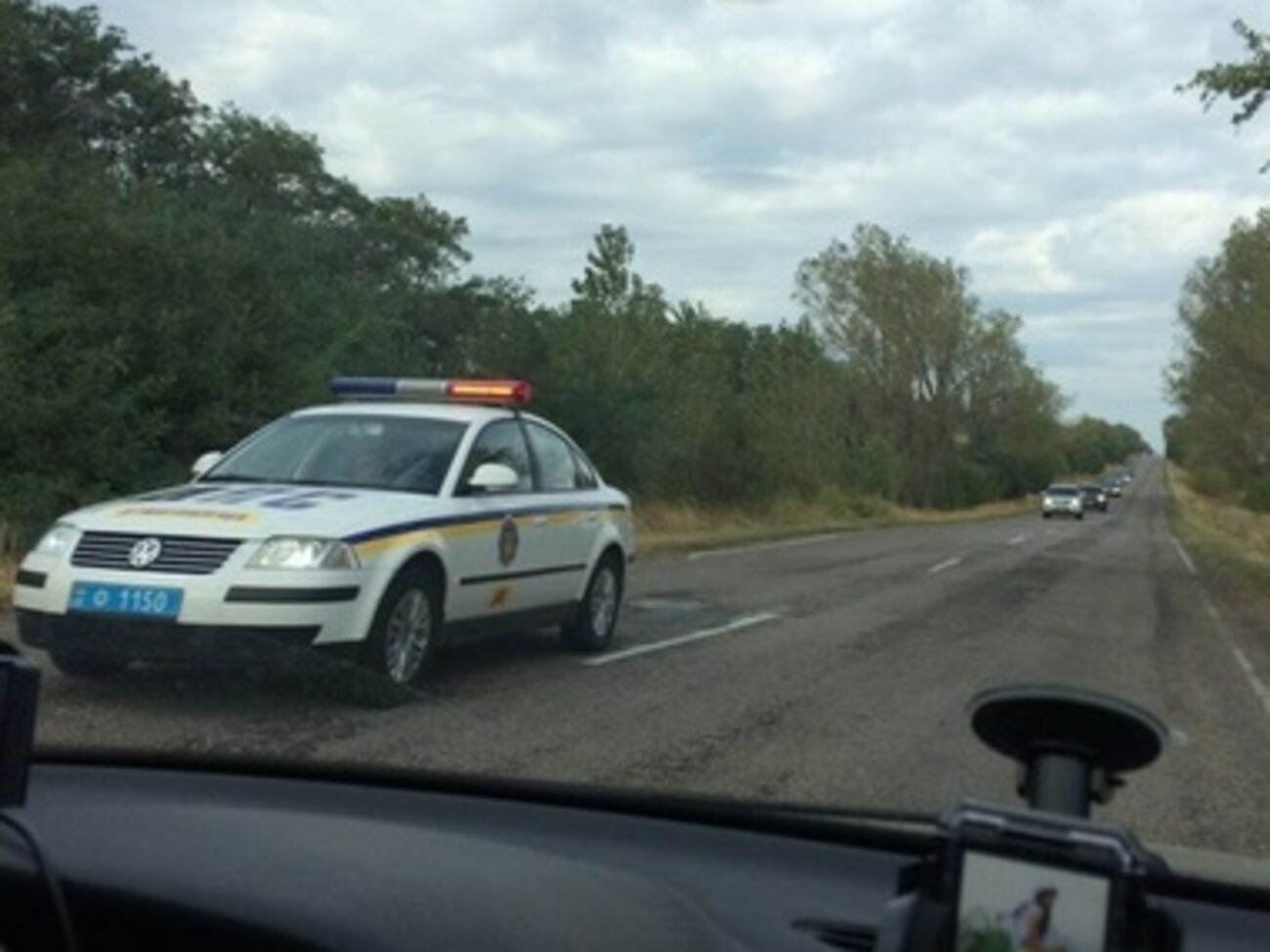 Кортеж президента на пути в Мариуполь