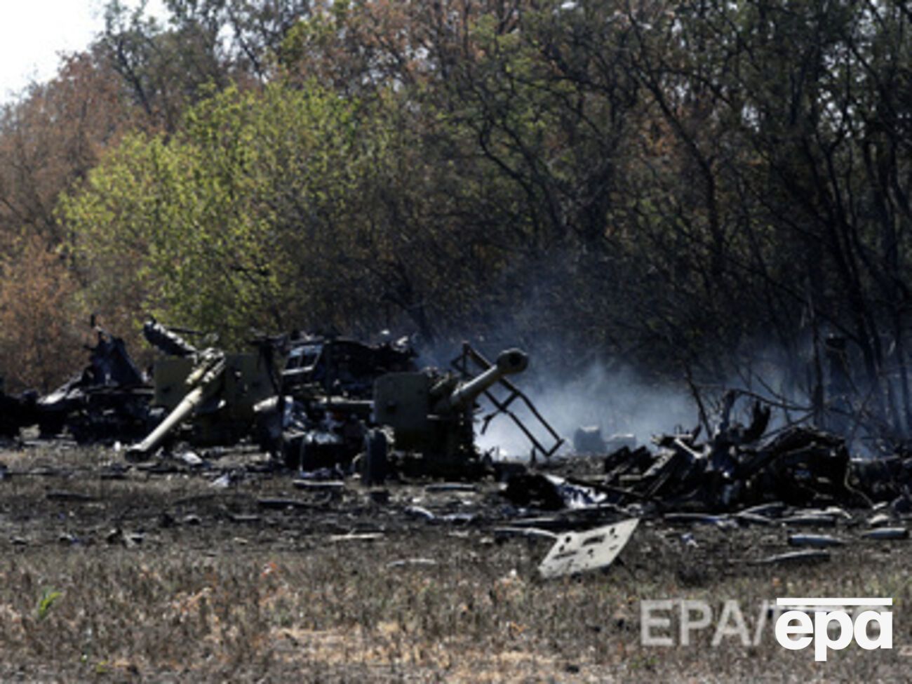 Обстрелы на Донбассе не прекращаются