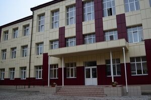 В Луганске активно обсуждается возвращение школ к пятибалльной системе