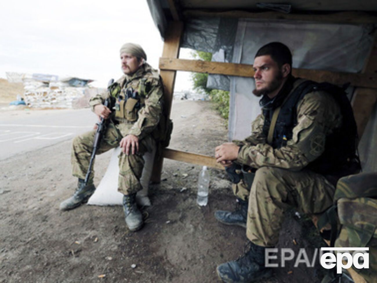 Украинские силовики отвечают огнем лишь в случае опасности для жизни заявили в СНБО