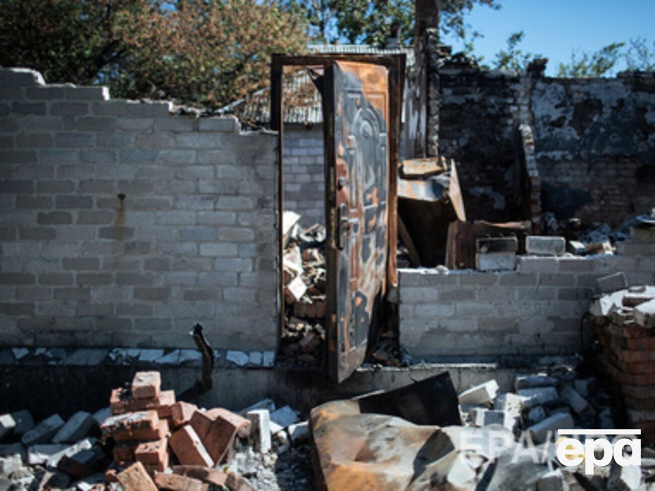 Сотруники ГСЧС Украины разобрали завалы 92 домов