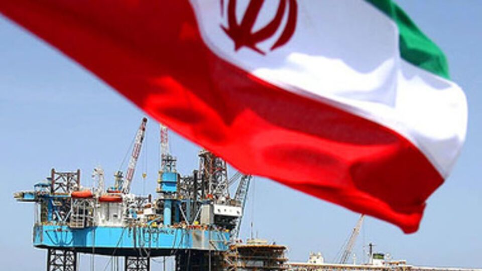 ЕС хочет отменить международные санкции против богатого нефтью Ирана