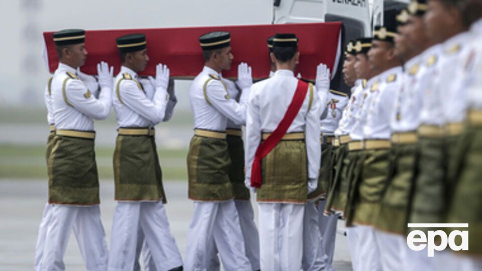 Международная группа будет расследовать крушение самолета на Донбассе