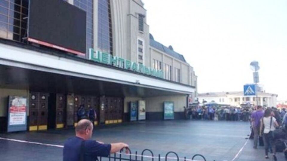 На вокзале опять ищут взрывчатку