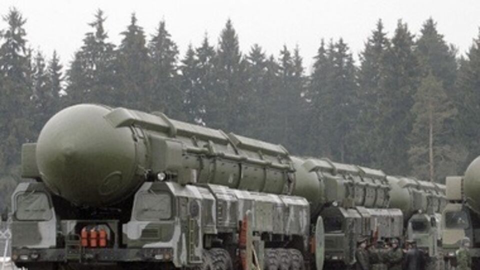 Слабость армии РФ компенсирует наращиванием ядерного потенциала