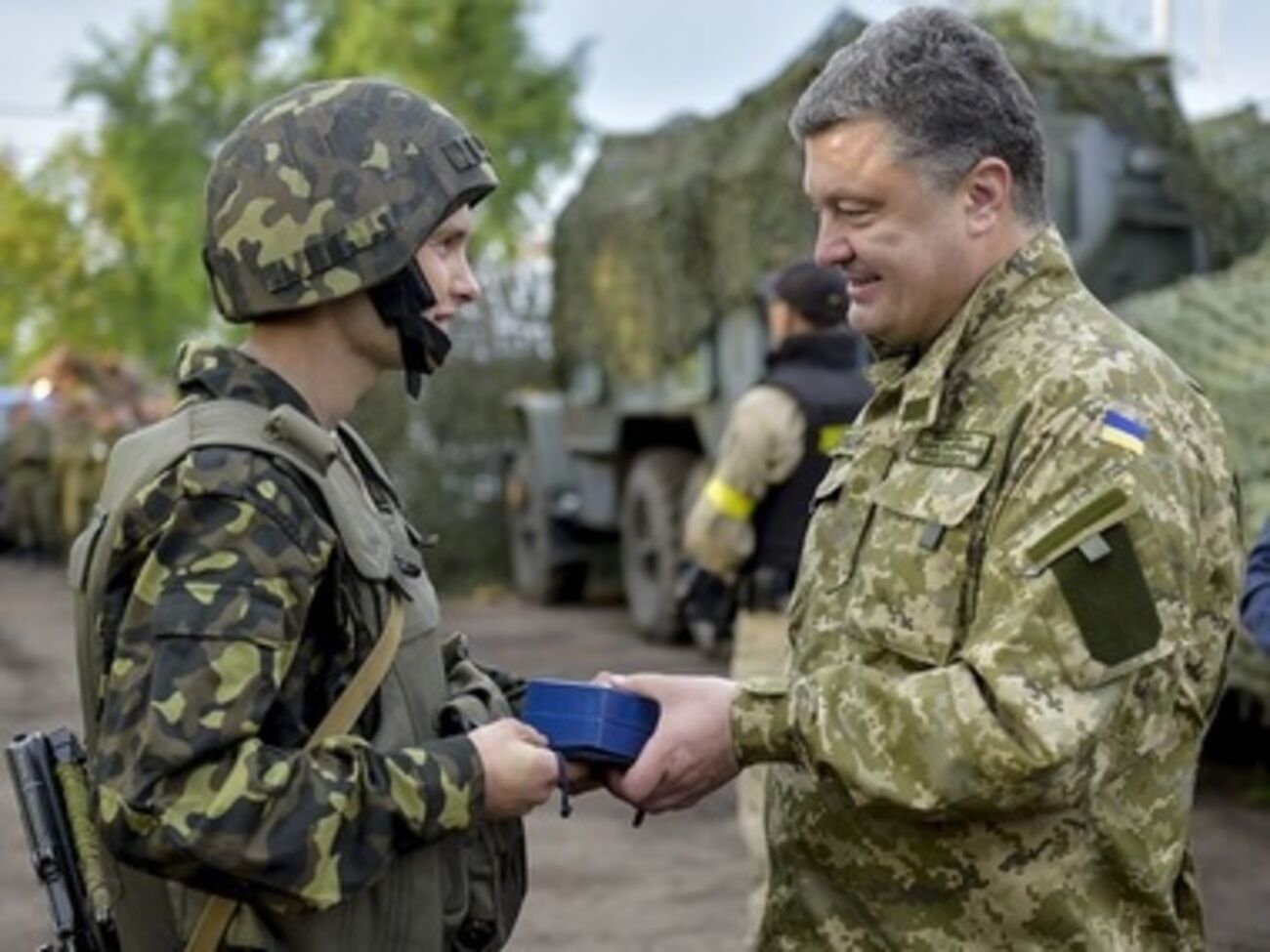 Военнослужащие&nbsp;проходили или проходят службу в Вооруженных Силах, в органах и подразделениях МВД и Государственной пограничной службы Украины