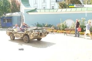 Экипаж малолитражки ЛуАЗ спас 90 украинских бойцов