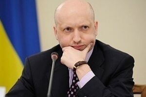 Турчинов поздравил всех с Новым годом