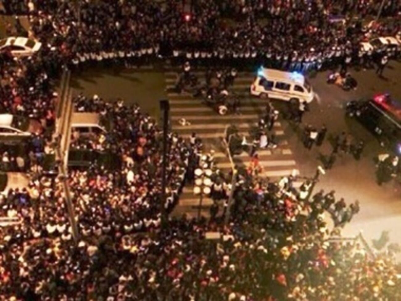 Инцидент произошел около полуночи по местному времени