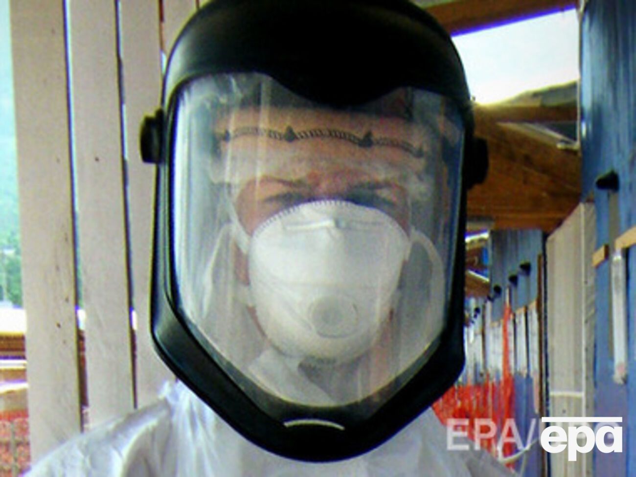 Количество жертв Эбола продолжает расти