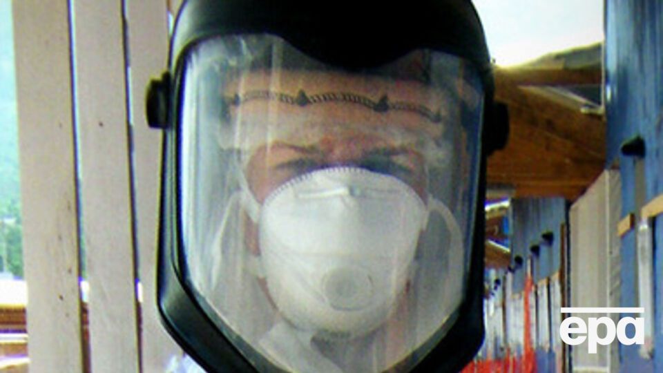 Количество жертв Эбола продолжает расти