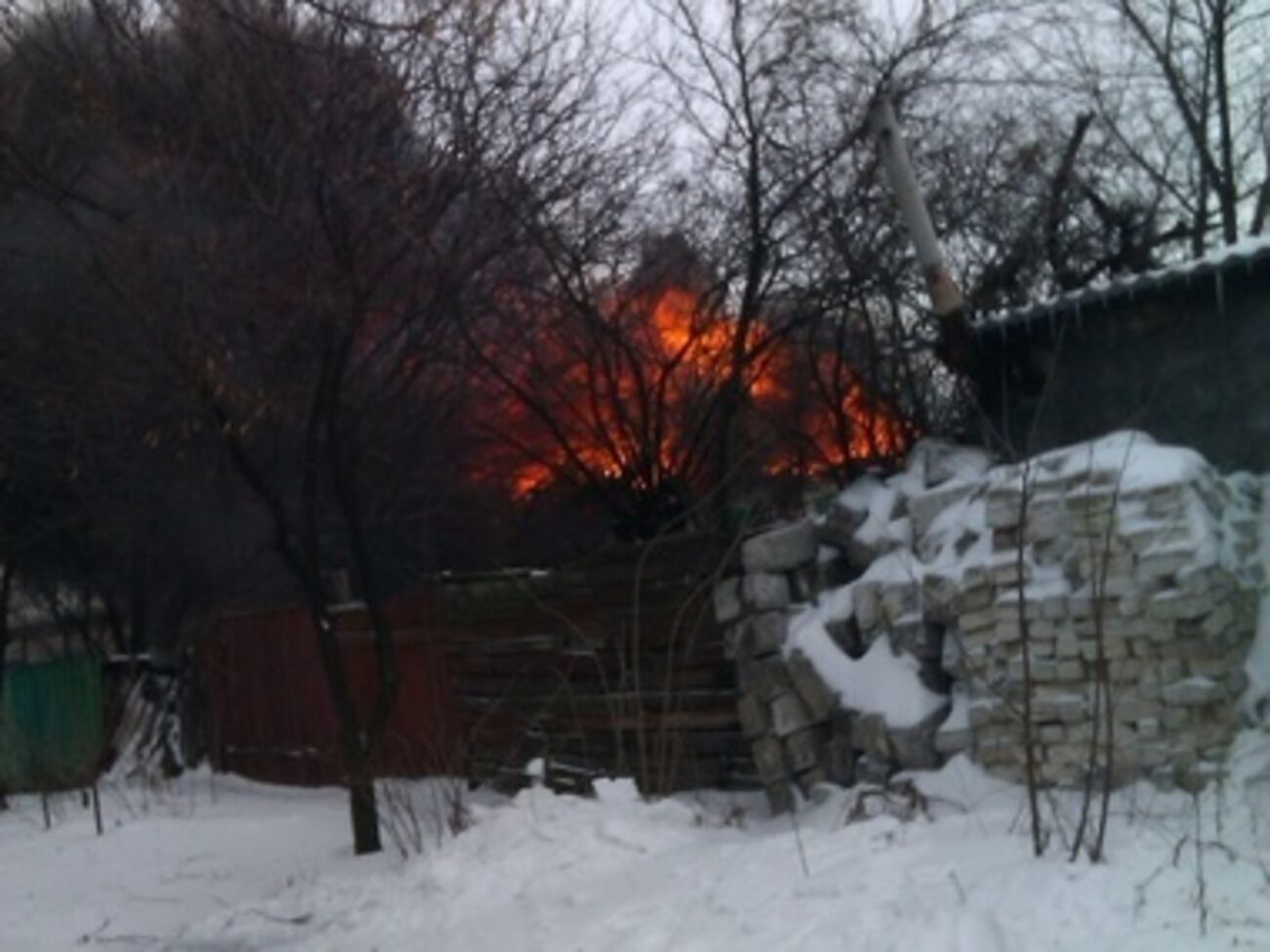 Первый в новом году обстрел Дебальцево. Фоторепортаж