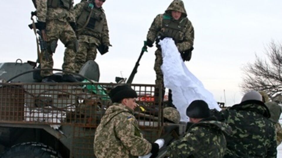 Волонтеры передали силам АТО полторы тонны помощи и машину "скорой". Фоторепортаж