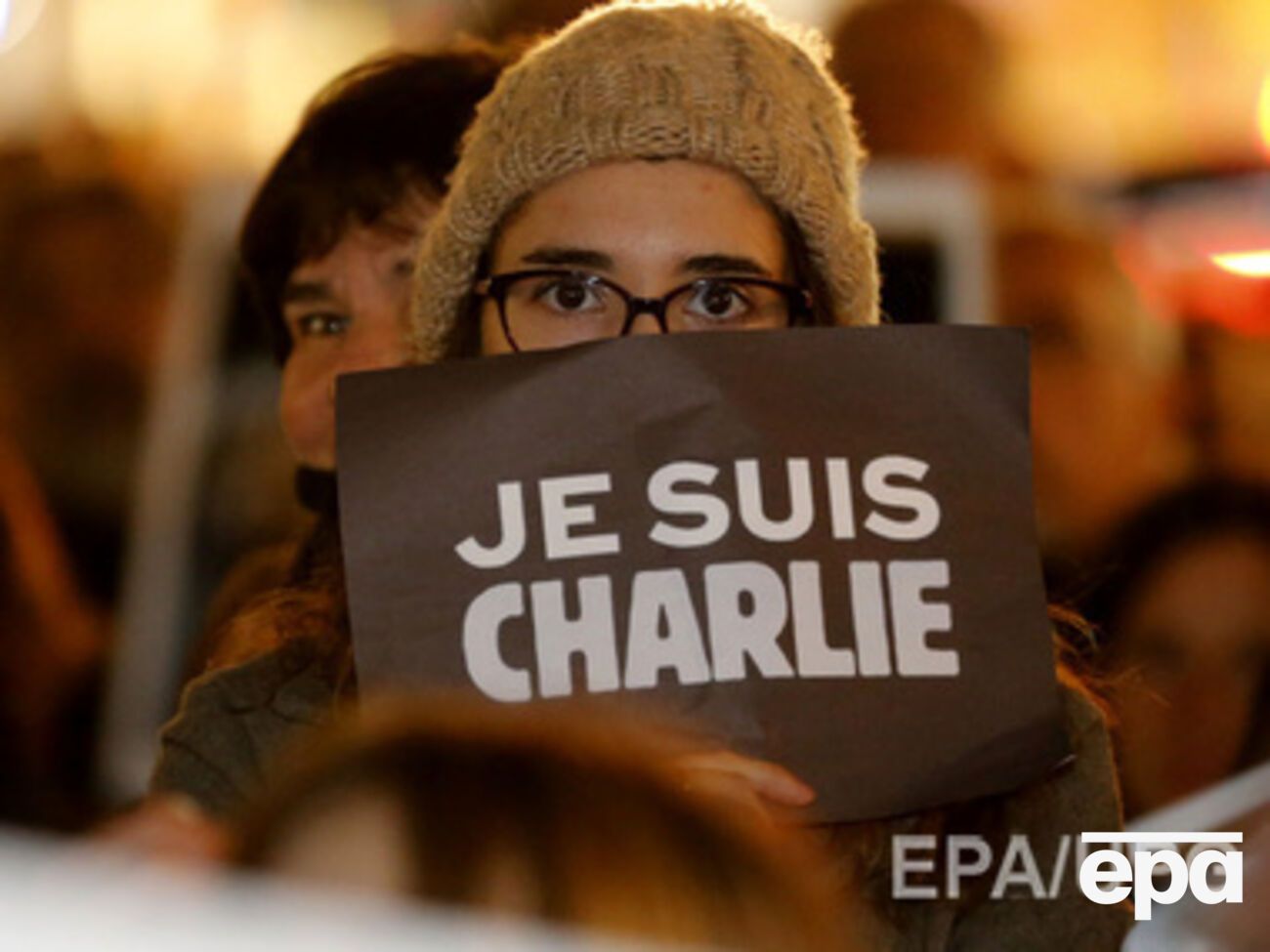 За несколько дней хэштег 39-летнего Жоакима "Je suis Charlie" стал самым популярным в истории Твиттера