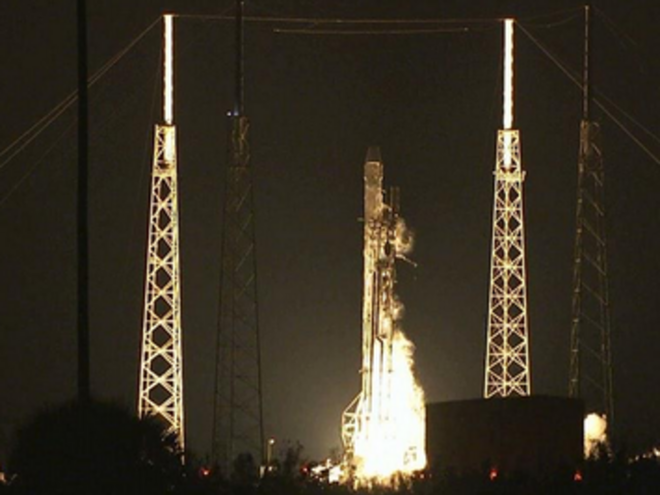 Dragon успешно запущен