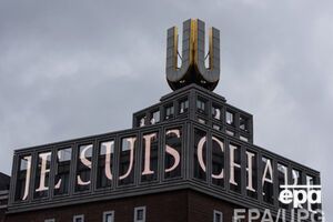 Je suis Charlie пишут не только в Twitter
