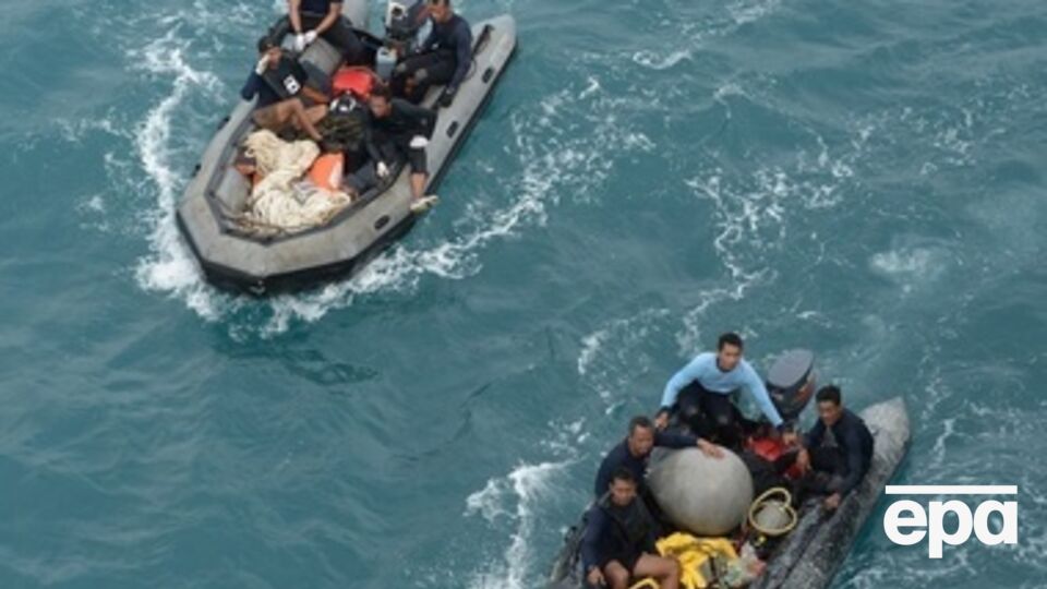 Спасатели ищут черные ящики