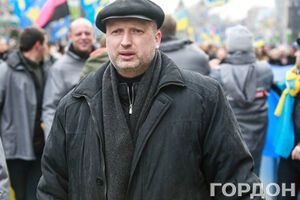 Турчинов заявил, что у террористов меченые купюры