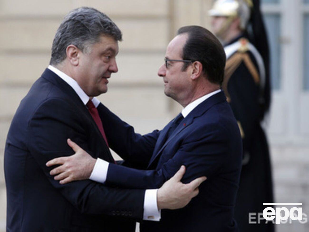 Порошенко:&nbsp;Украина понимает боль Франции