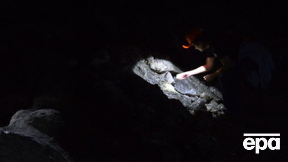 Большинство шахтеров из шахты Засядько поднялись на поверхность