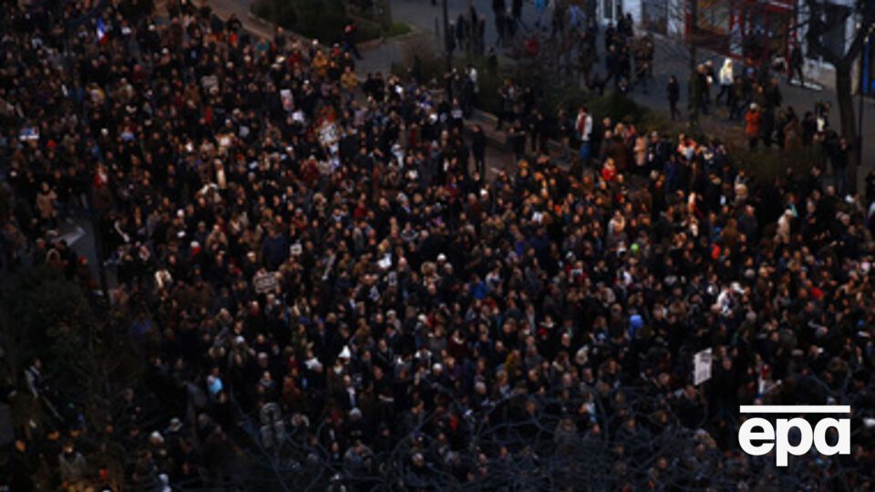 Более 3 млн человек вышли на акции в память о жертвах терактов во Франции