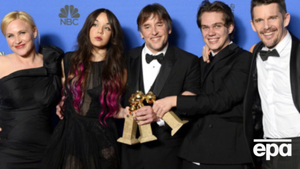 Лучшим фильмом года признали картину "Юность"