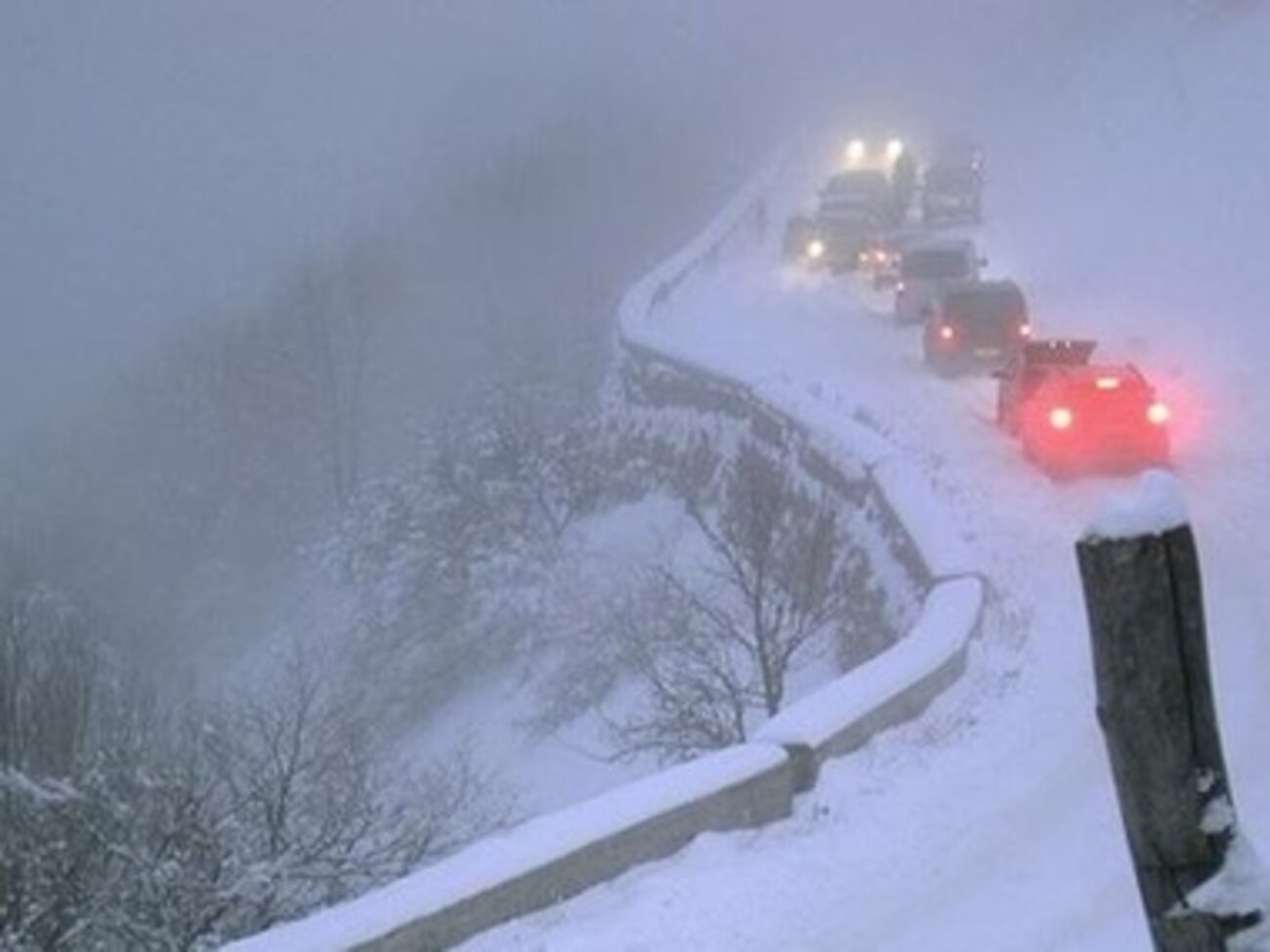 Во время схождения лавины никто не пострадал