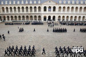 Французское правительство предпринимает дополнительные меры предосторожности в связи с атакой на редакцию журнала Charlie Hebdo и захватом заложникоd в магазине